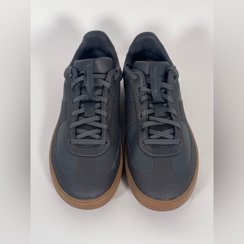 lululemon athletica Men's Grey Cityverse Sneakers with Gum Sole 11 - Picture 3 of 7